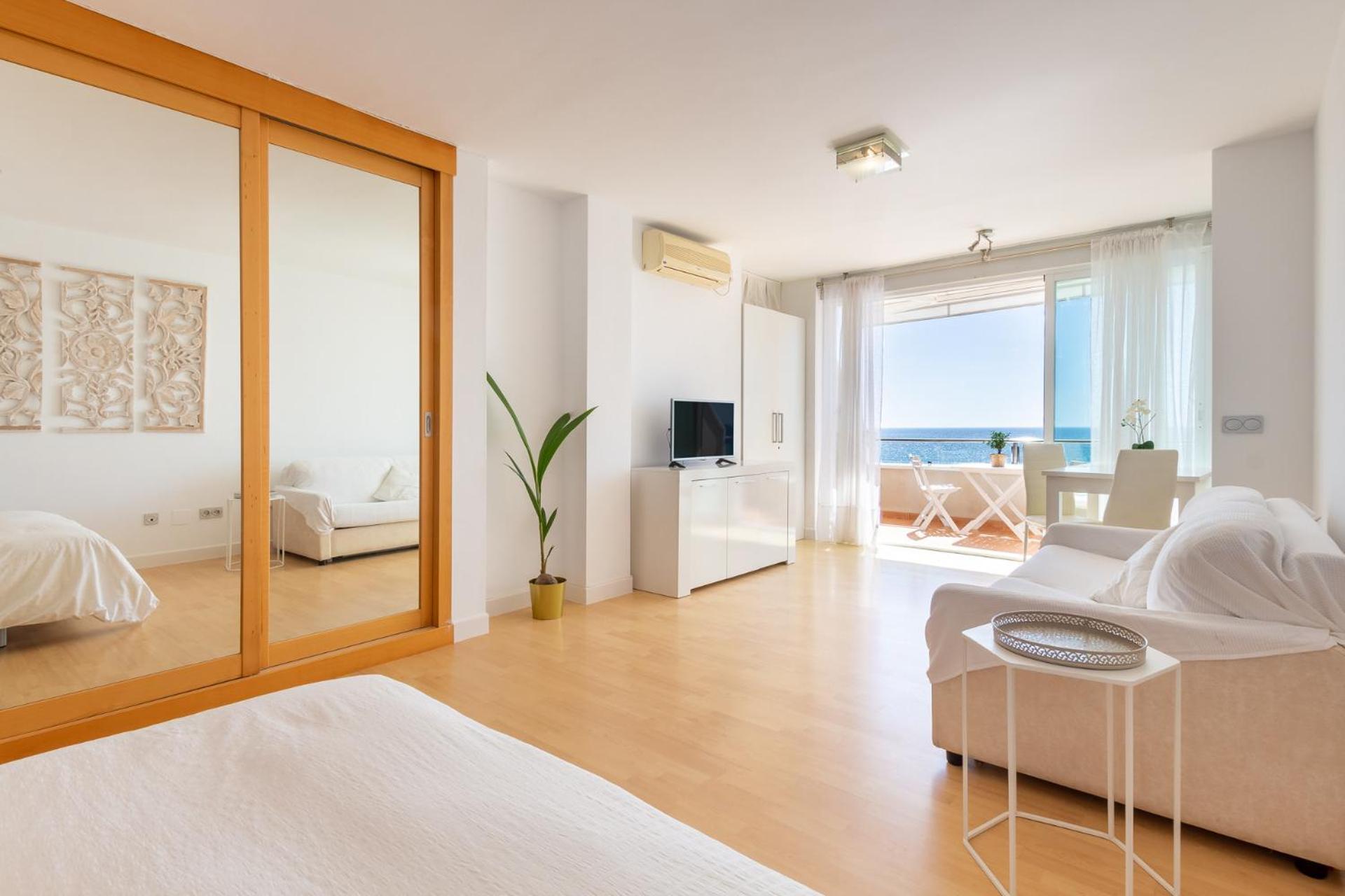 Ferienwohnung Roca Chica - Parking - Frente Playa - Terraza - Wifi - Bajondillo Y Carihuela Torremolinos Exterior foto